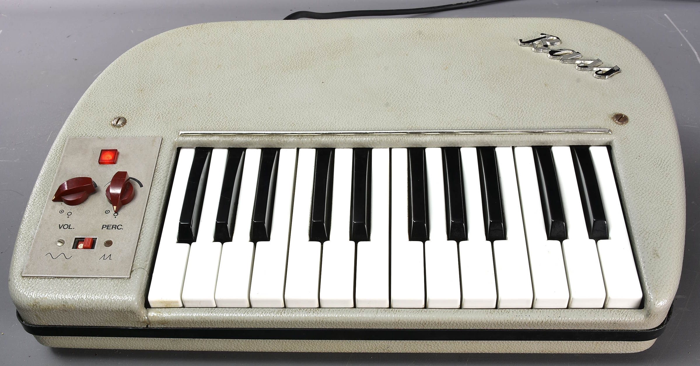 Hohner Basset