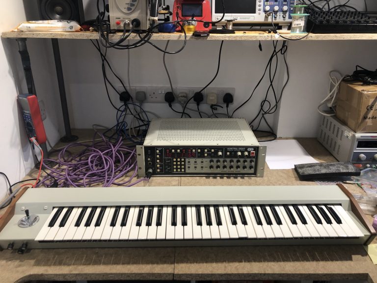 Octave Plateau Voyetra 8 / VPK-5